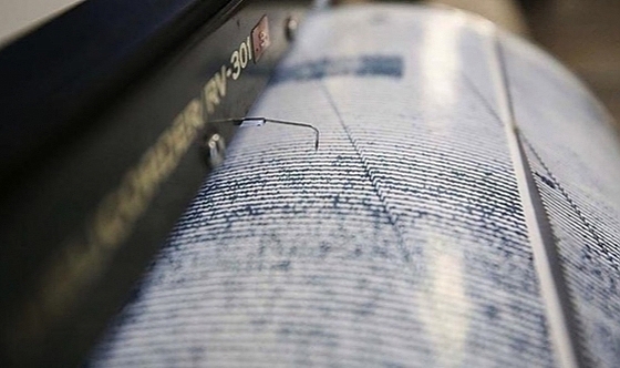 Endonezya'da 5,1 şiddetinde deprem