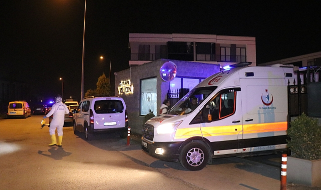 Eski eşinin evinde kendini yaktı