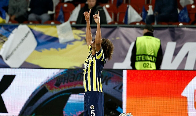 Fenerbahçe namağlup lider!