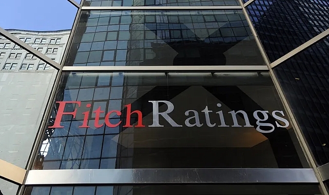 Fitch, Türkiye'nin kredi notunu negatif olarak teyit etti