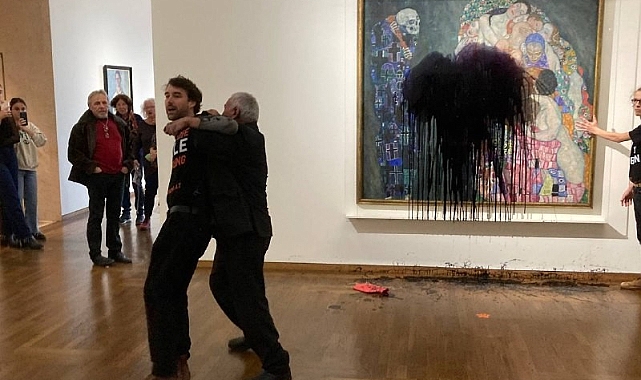 İklim aktivistleri, ressam Klimt'in tablosuna saldırdı