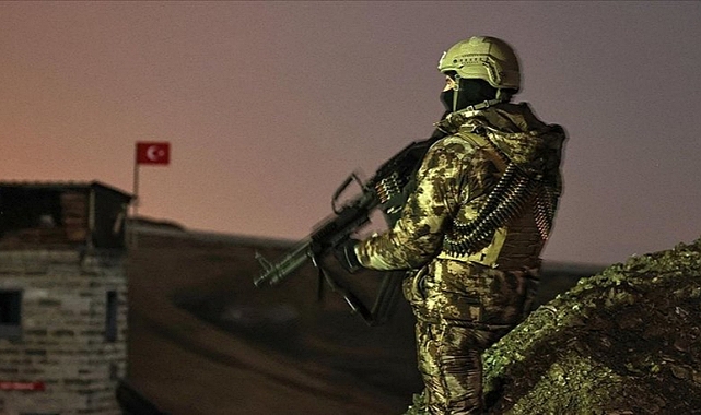 İkna çalışmaları sonucu 3 terörist daha teslim oldu