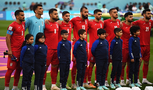 İran Milli Futbol Takımı, maç öncesi milli marşı söylemedi