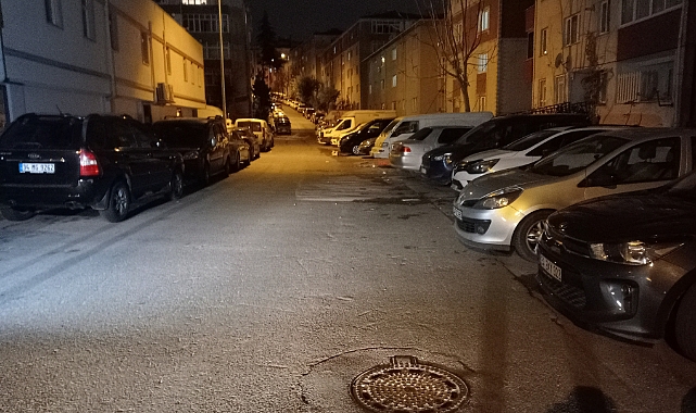 İstanbul'da bir kadın eski kocası tarafından sokak ortasında bıçaklandı!