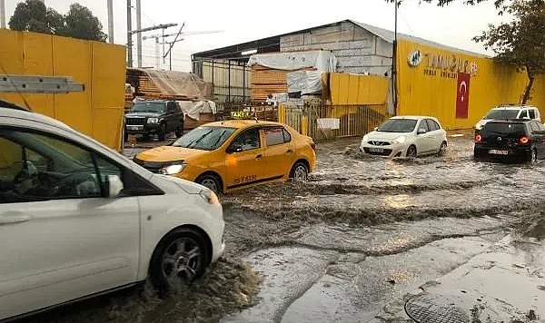 İzmir'de 79 gün sonra yağmur