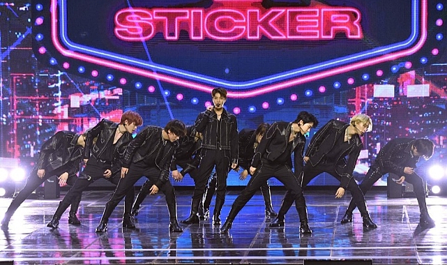 K-Pop izdihamı: 30 kişi bayıldı