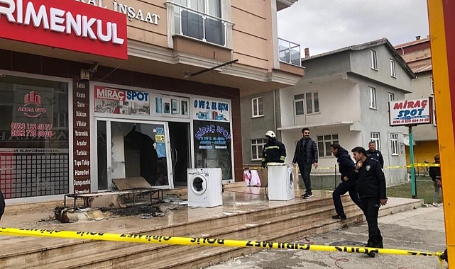 Kaçırdığı kızın yakınları tarafından ateşe verildi
