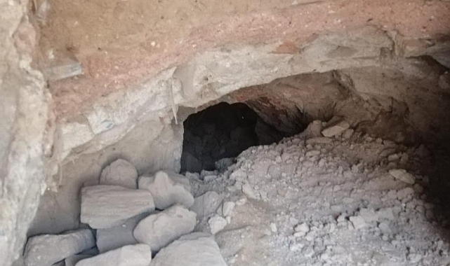 Kazdıkları çukurun içinde suçüstü yakalandılar