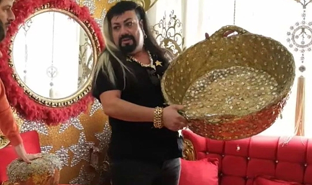 Kobra Murat'ın evi olay oldu