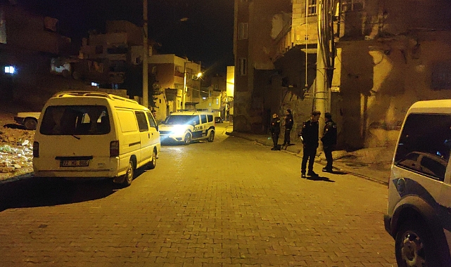 Komşu kavgasında bıçaklar konuştu! 1 ölü 3 yaralı