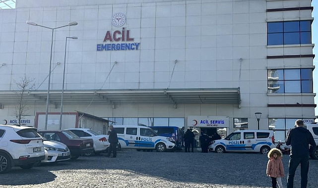 Laf atma kavgasında kan aktı