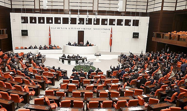 Maden Kazasını Araştırma Komisyonu'nda tartışma