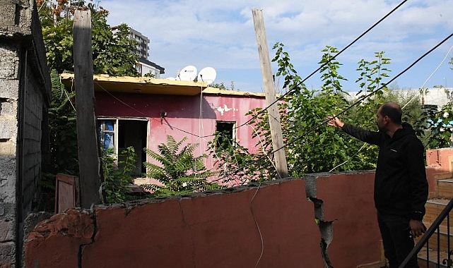 Mahalleliyi kızdıran olay: 'Gizemli ev' harabeye döndü