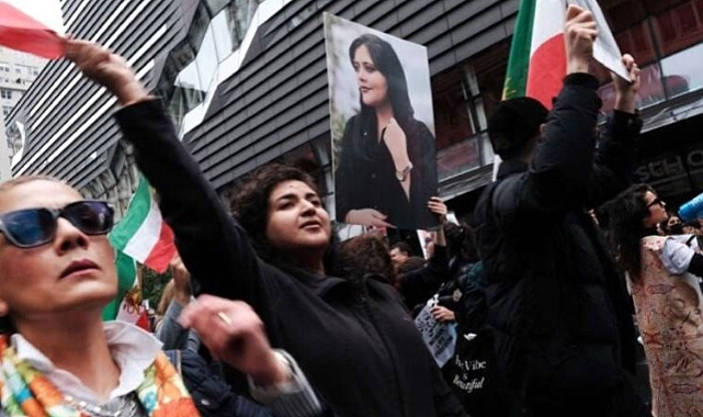 Mahsa Amini protestolarında 3 kişiye daha idam cezası