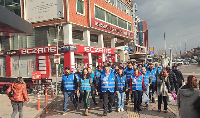 Mavi Yelekliler Bursa sokaklarında