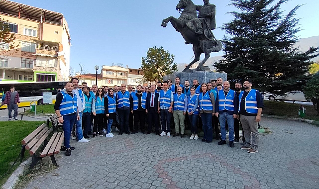 Mavi yelekliler Yıldırım sokaklarına indi