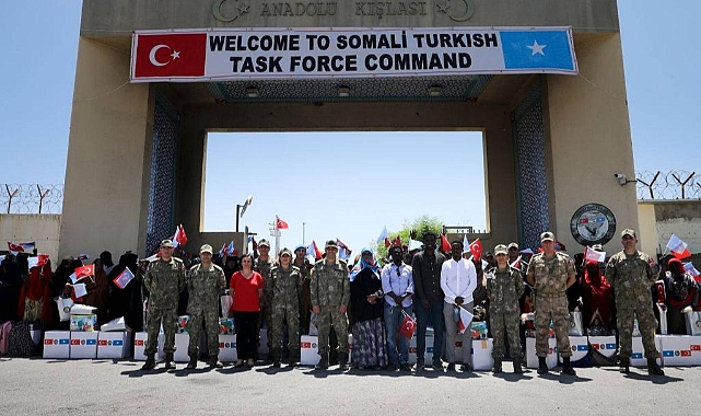 Mehmetçik, Somalili ihtiyaç sahiplerini unutmadı