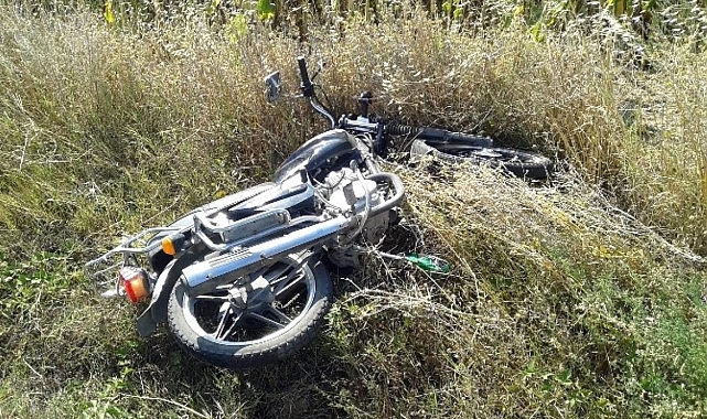 Motosiklet şarampole uçtu: 2 yaralı