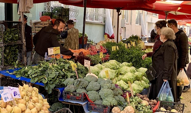 Özlenen kış sebzeleri yerini aldı