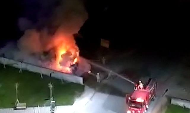 Park halindeki tanker alev aldı