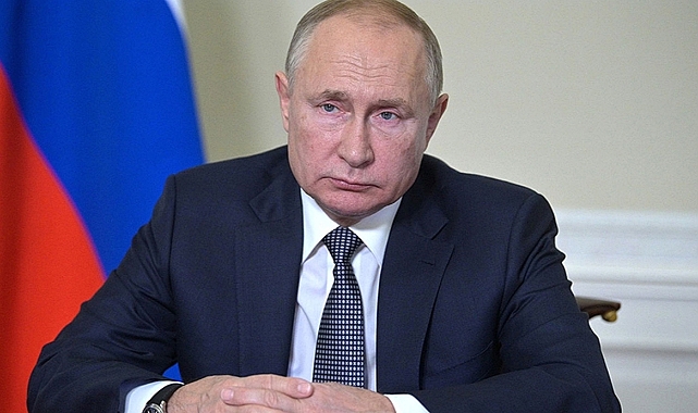 Putin, eşcinsel ilişkilere ilişkin kararnameyi imzaladı
