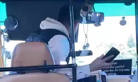 Seyir halindeyken şoför değiştirdiler
