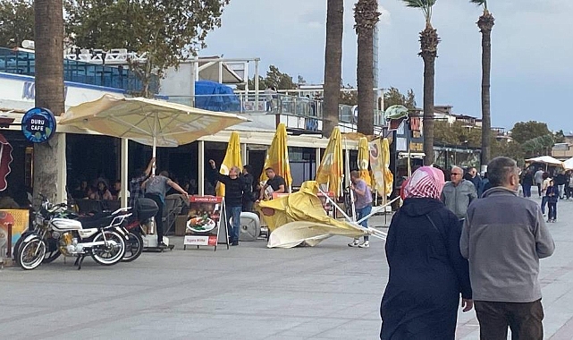 Şiddetli lodos vatandaşlara zor anlar yaşattı