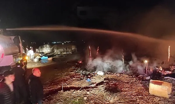 Silvan’da göçer çadırı yandı