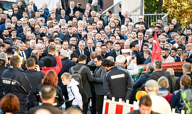 Solingen'in simge ismi Genç'in cenaze törenine yoğun katılım