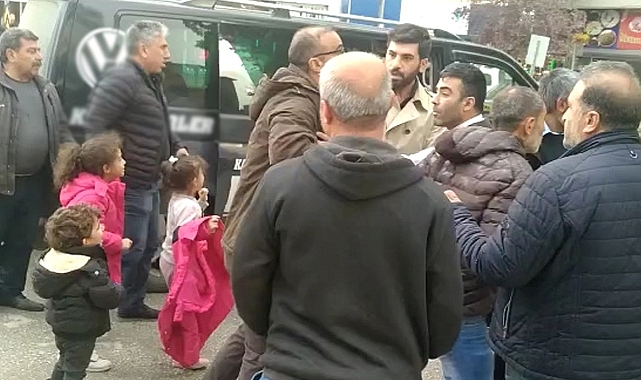 Sürücü ile yolcu arasında yumruklu kavga