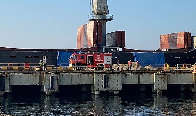 Tahliye gemisinde yangın paniği!