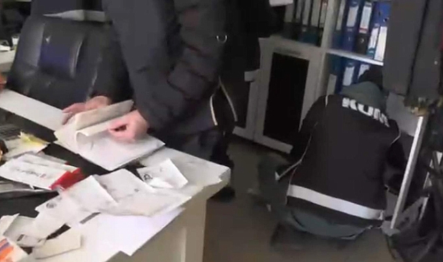 Tefecilerin evlerinde çok sayıda tapu ele geçirildi