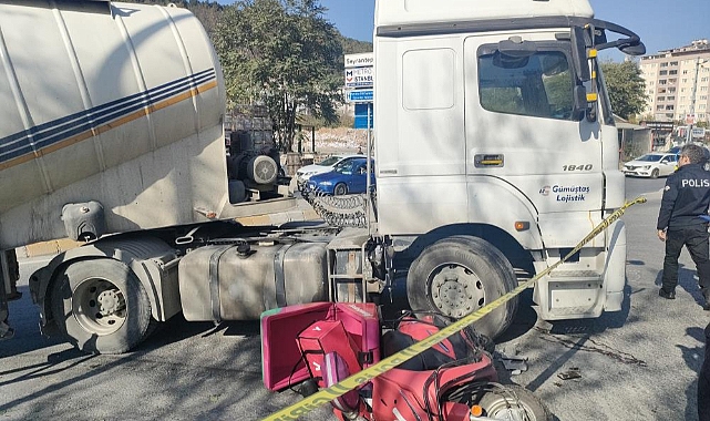 TIR'ın çarptığı motosikletli kurye yaşamını yitirdi