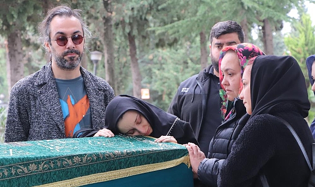 Trafik kazasında can veren tiyatro organizatörüne acı veda