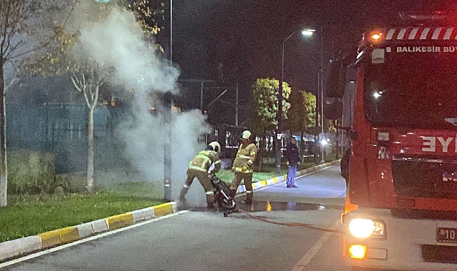 Yanan motoru itfaiye ekipleri söndürdü
