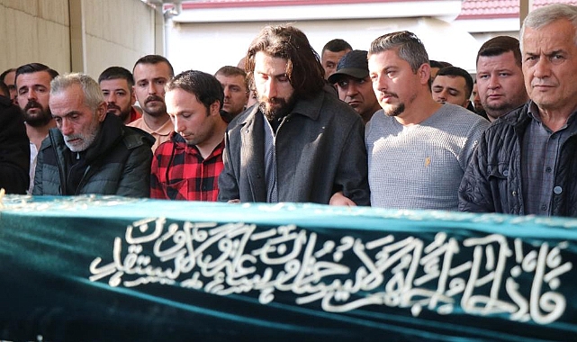 Yangında hayatını kaybedenler son yolculuğuna uğurlandı