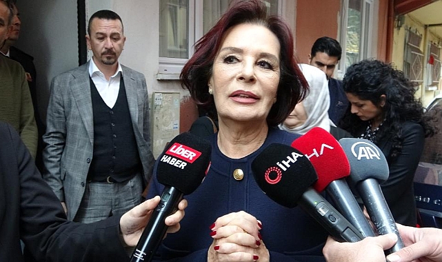 Yeşilçam'ın yıldızından, Bursalı şehit astsubayın ailesine ziyaret