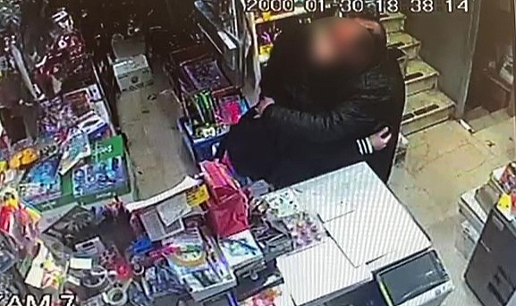 14 yaşındaki kızı taciz etmişti! Serbest kaldı