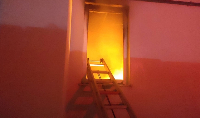 2 ev yandı! Çocuklar dumandan etkilendi
