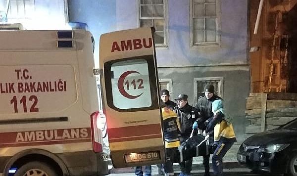 5 yaşındaki çocuğunun önünde eşini katletti