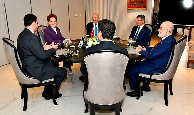 6'lı masanın adayı Ali Babacan mı?