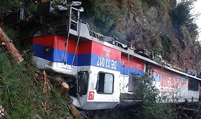 Amonyak taşıyan tren raydan çıktı: 50 kişi zehirlendi, 1 ölü