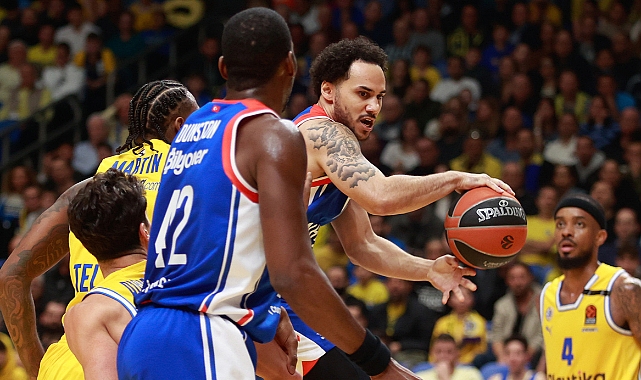 Anadolu Efes, İsrail'den kayıp dönüyor