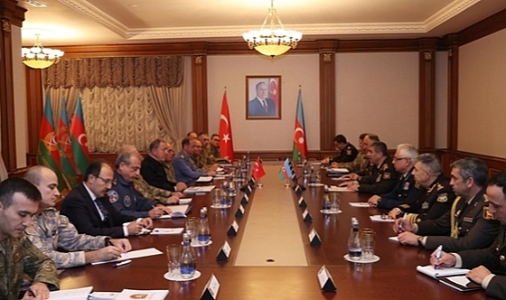 Bakan Akar, Azerbaycanlı mevkidaşıyla görüştü
