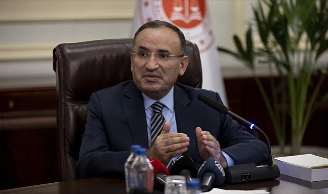 Bakan Bozdağ'dan başörtüsü teklifine ilişkin açıklama