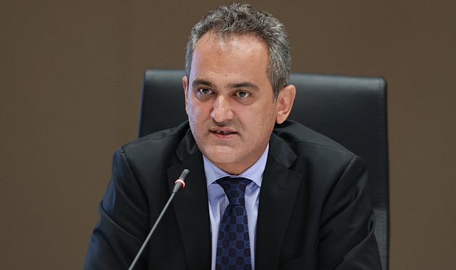 Bakan Özer, yarıyıl tatilinde ücretsiz kursların tarihini duyurdu