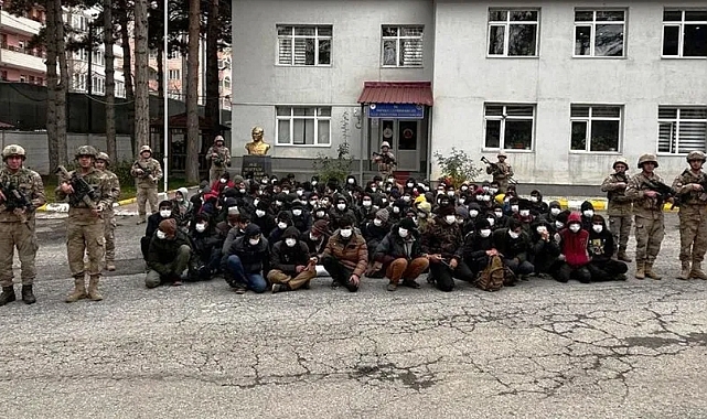 Bitlis'te 130 kaçak göçmen yakalandı