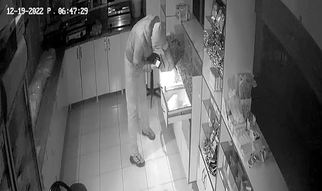 Bursa'da 1 ayda 11 yeri soyan zanlı yakalandı