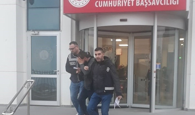 Bursa'da 2 yeri soyan hırsızlar yakalandı