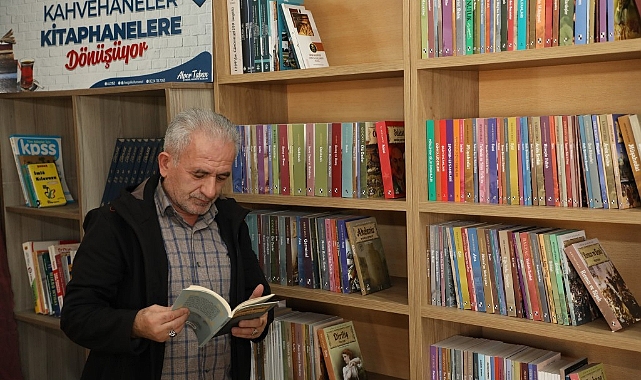 Bursa'da anlamlı proje: Kahvehaneler Kitaphaneye Dönüşüyor